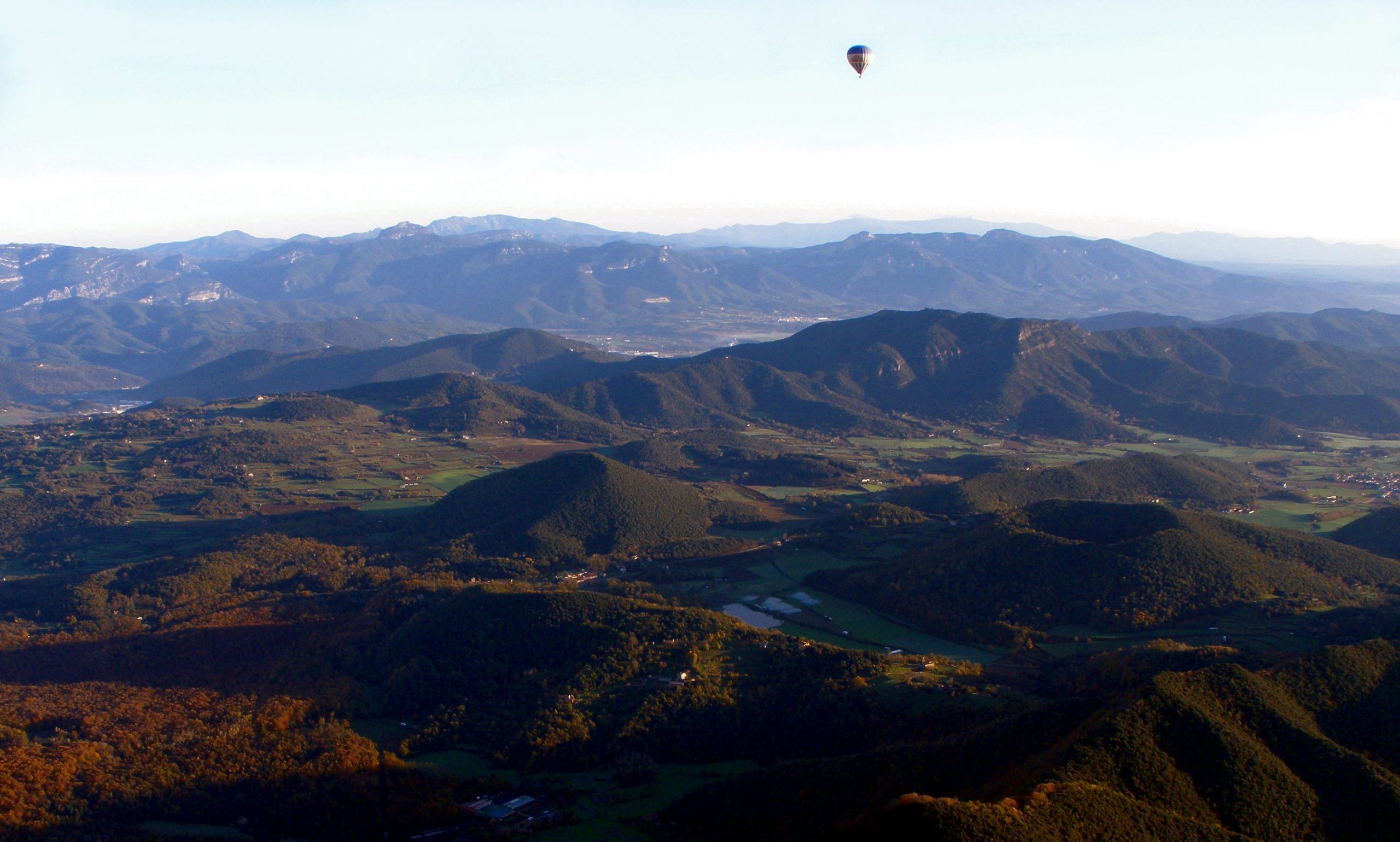 El día europeo de los parques naturales con el club ecoturismo en España y esta selección de parques entre los que se encuentra el de La Garrotxa